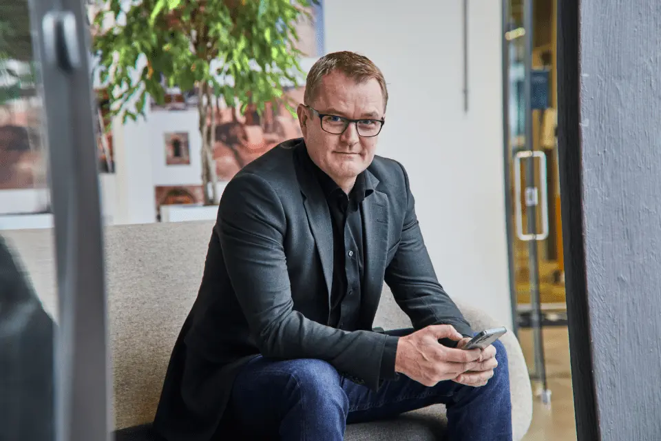 Portræt af Claus Brønd Larsen, grundlægger af Actus Training